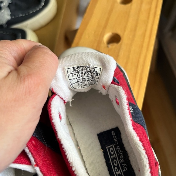 Polo Ralph Lauren - size 5 shoes (toddler) - Picture 3 of 3